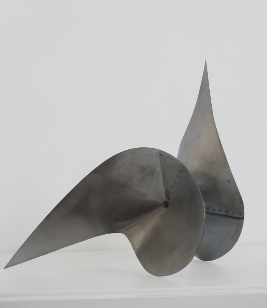Alex Palenski sculpture feuilles d'acier