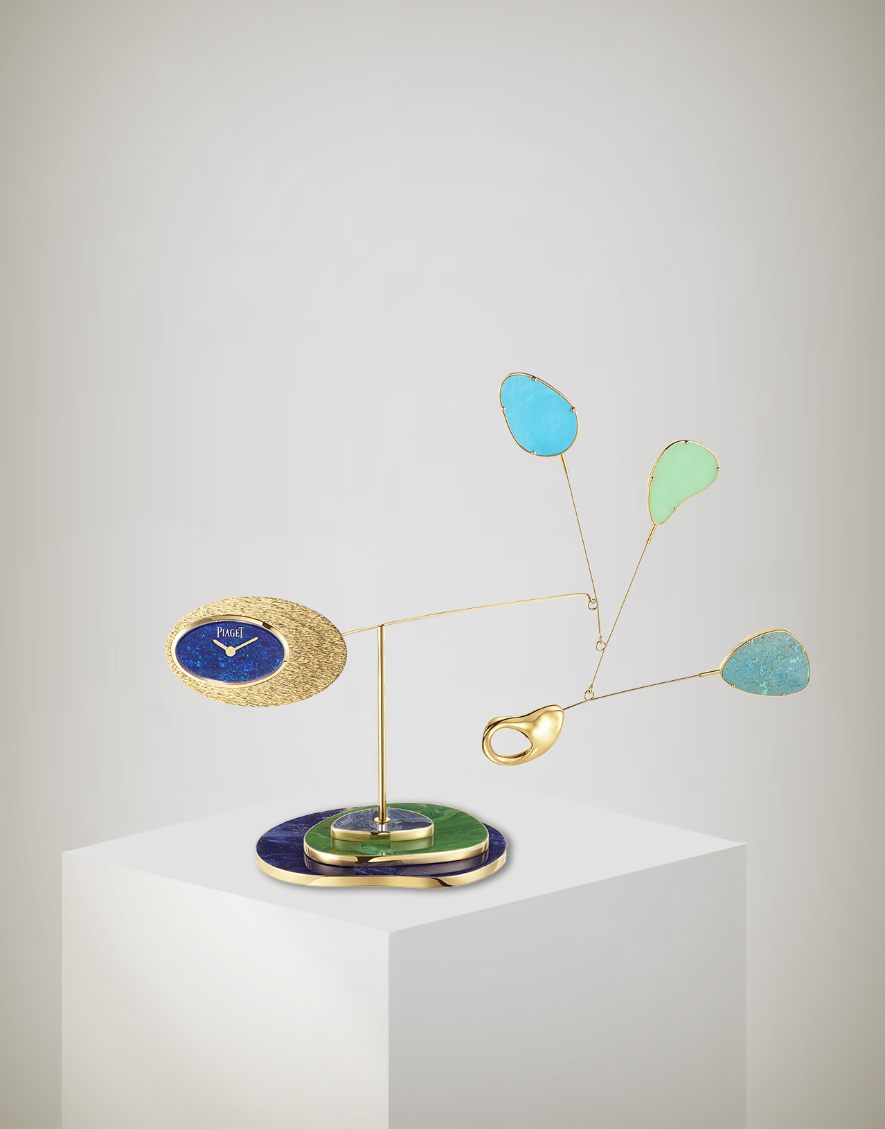 Stabile Enless Motion by Alex Palenski in collaboration with Piaget for the Shapes of Extraleganza high jewellery collection